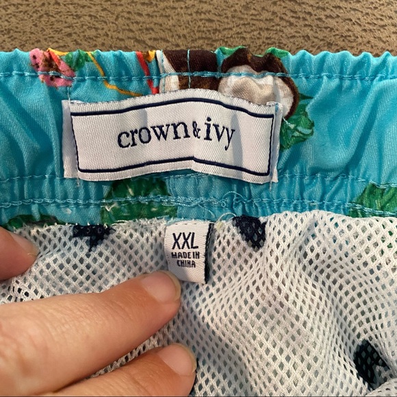 Crown & Ivy swim trucks with coconut print. Elastic waist w/ draw string EUC XXL - Picture 2 of 4